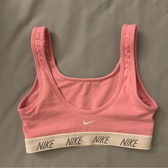 Nike sports bra - Picture 2 of 4